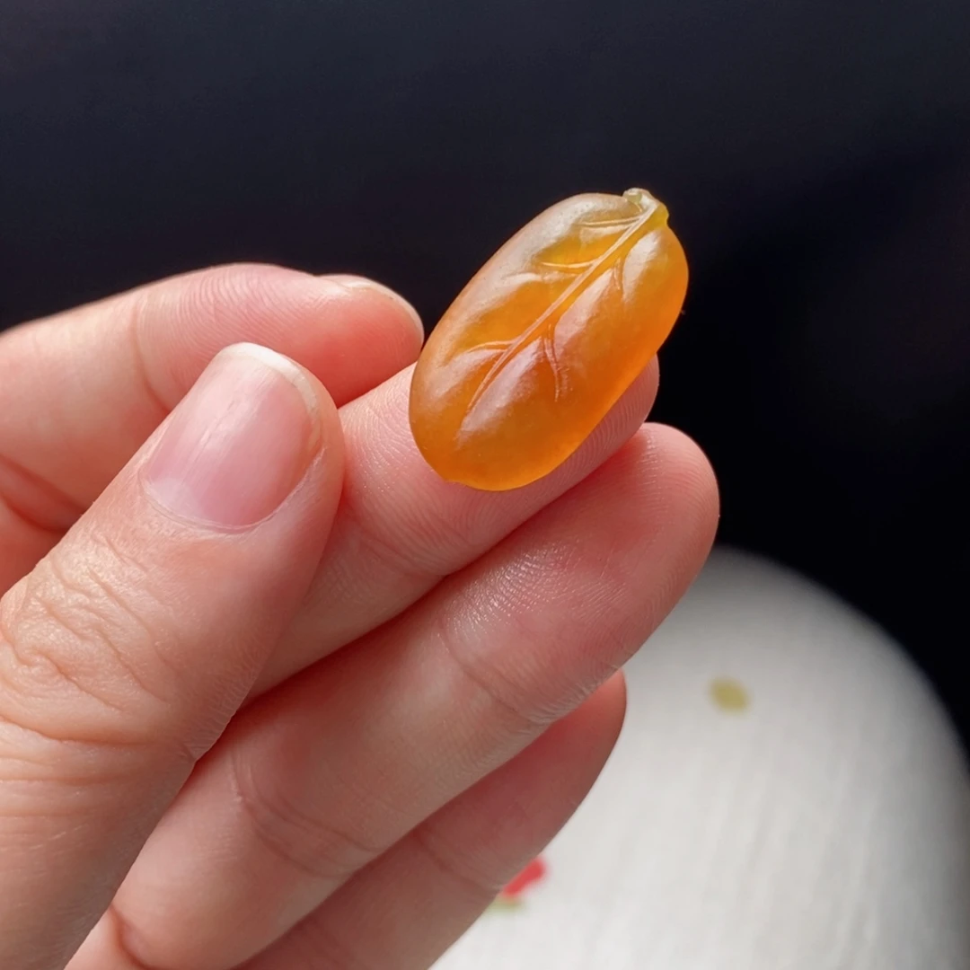 定制翡翠未镶嵌树叶