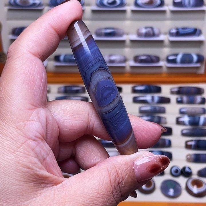 趣***多玛瑙/玉髓未镶嵌颈饰