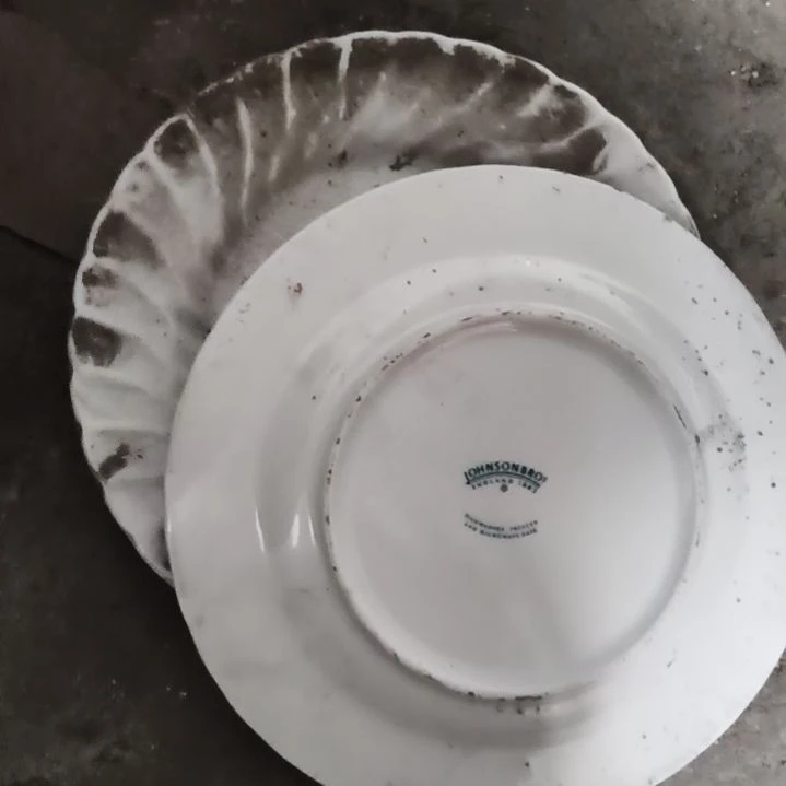 陶瓷盘子碗啥都有