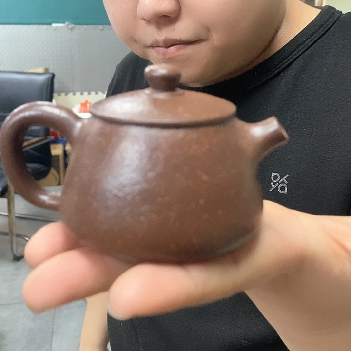 紫砂茶壶紫砂的颜色和