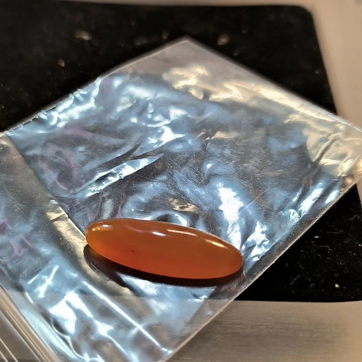 君***姐未镶嵌戒面石英岩玉