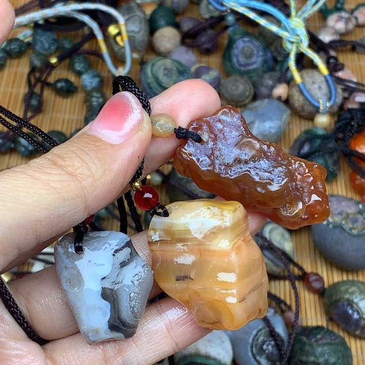 玛瑙/玉髓未镶嵌珠宝半成品漫***光