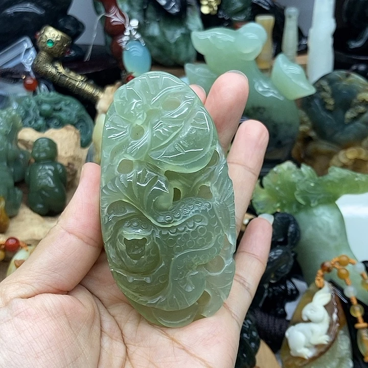 未镶嵌岫玉手把件