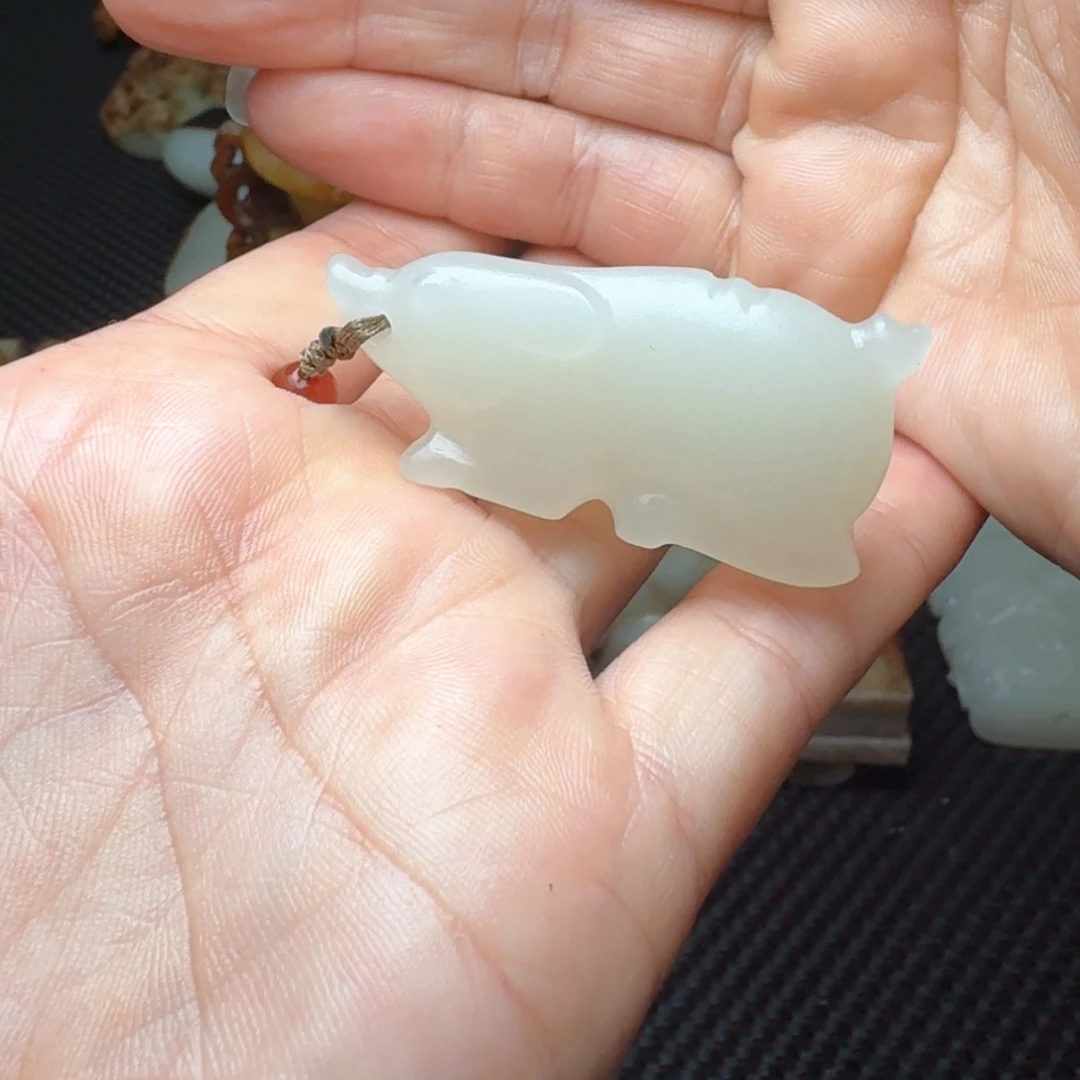 和田玉未镶嵌挂件