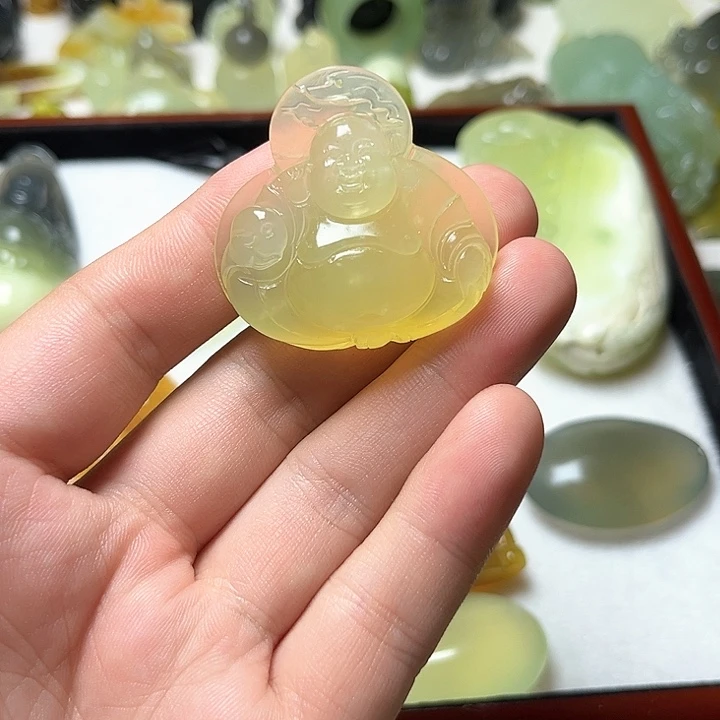 未镶嵌蛇纹石玉颈饰