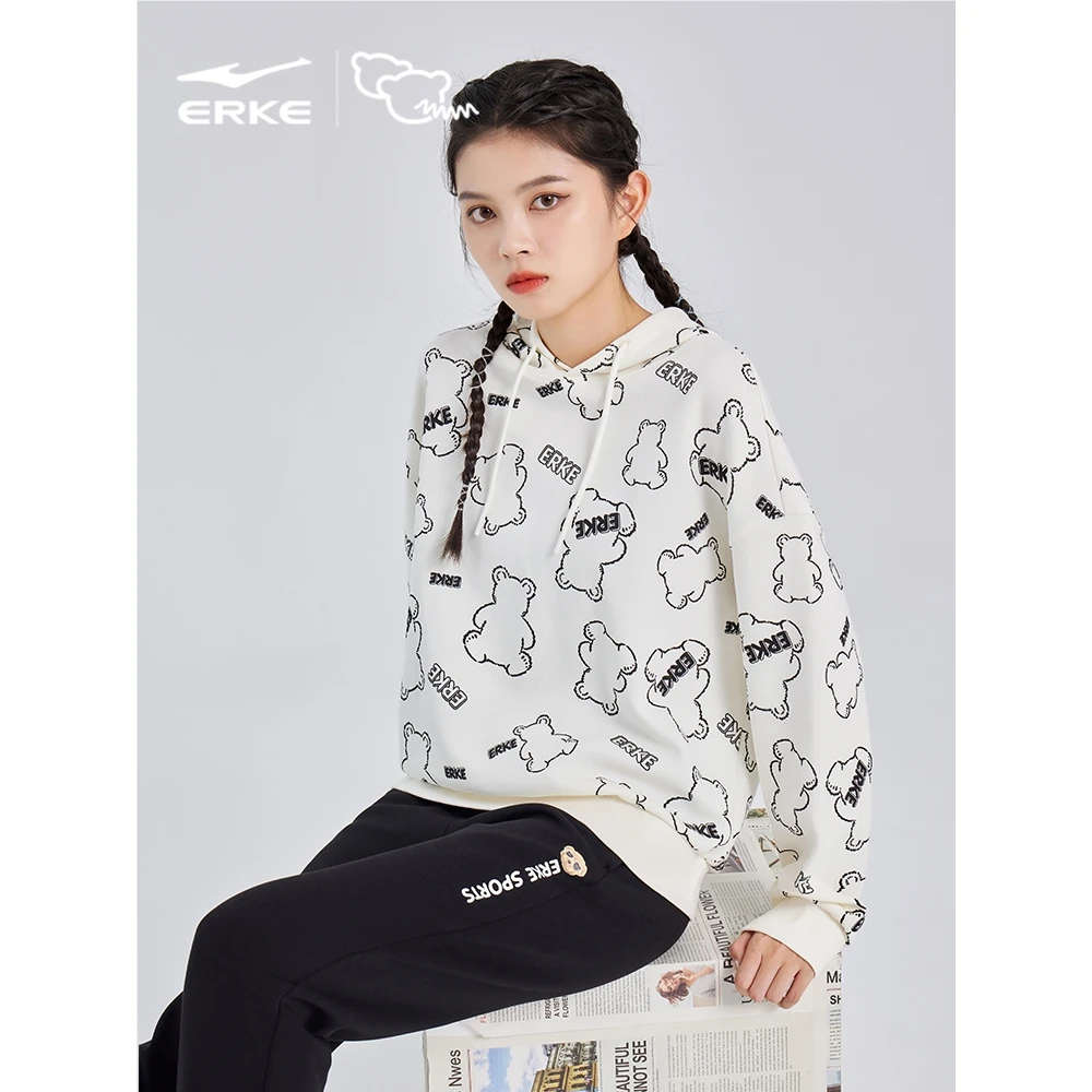 星宠|鸿星尔克女子休闲上衣宽松运动服连帽卫衣52222302035-qz