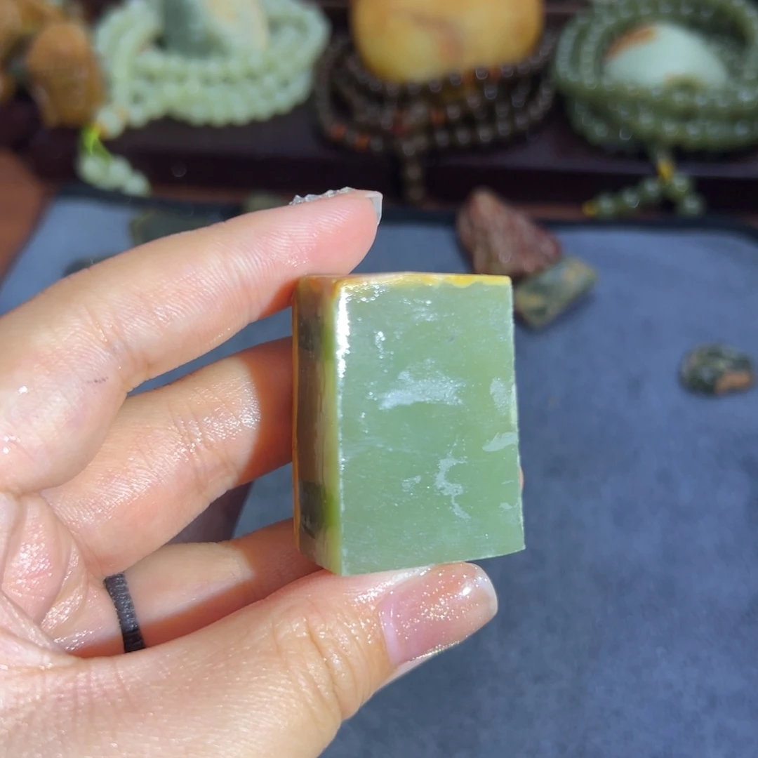 和田玉未镶嵌珠宝奇石