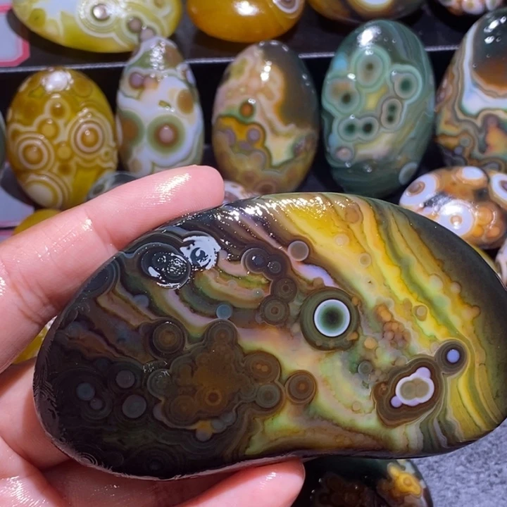 悦***^玛瑙/玉髓未镶嵌珠宝半成品