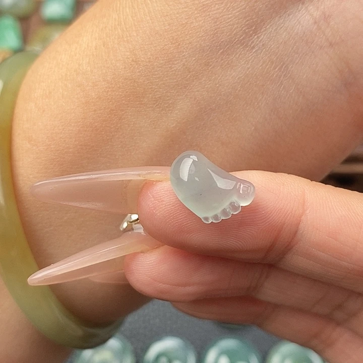 颈饰未镶嵌翡翠脚丫