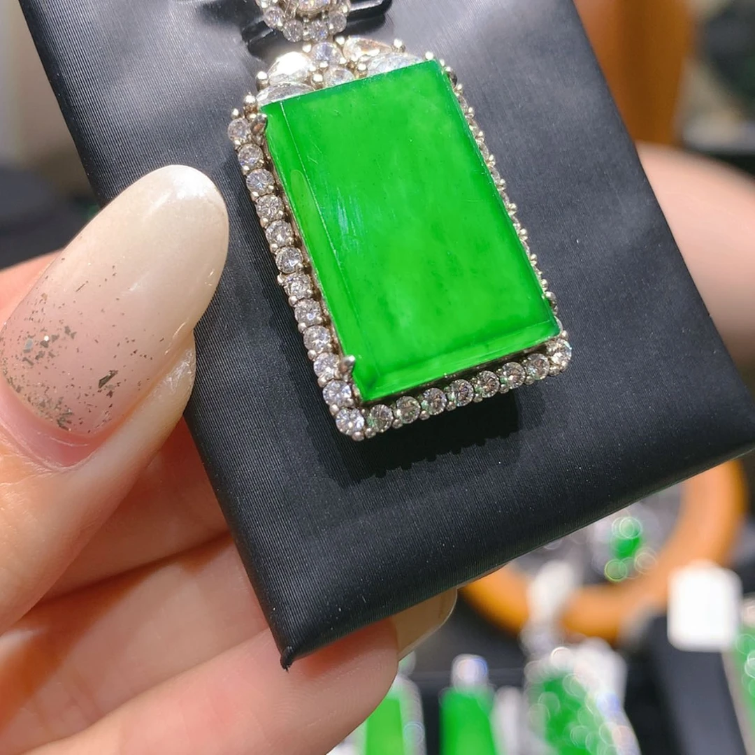 【闪购商品】颈饰银S925镶嵌翡翠71柒姐