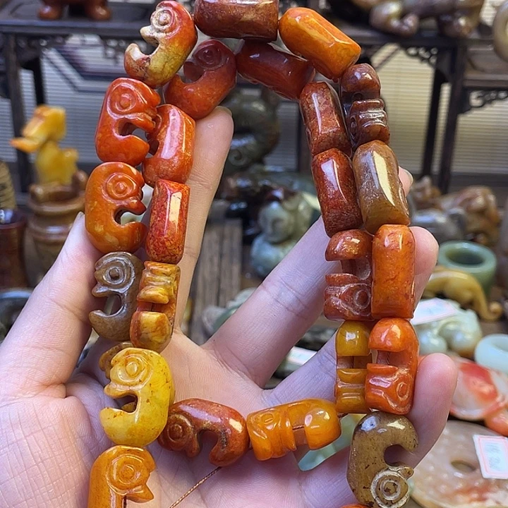 玉***华未镶嵌和田玉（糖玉）挂件