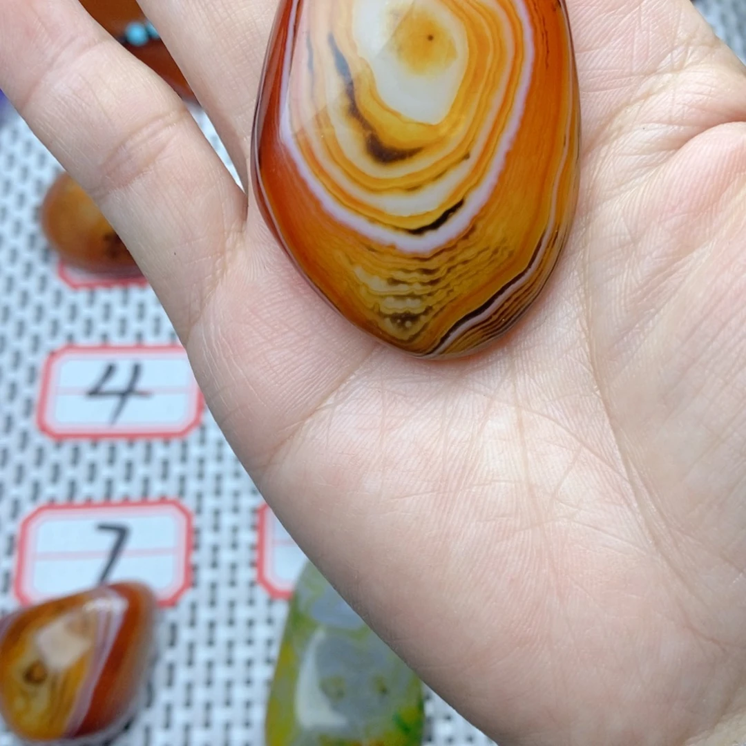 玛瑙/玉髓颈饰未镶嵌宇**帝