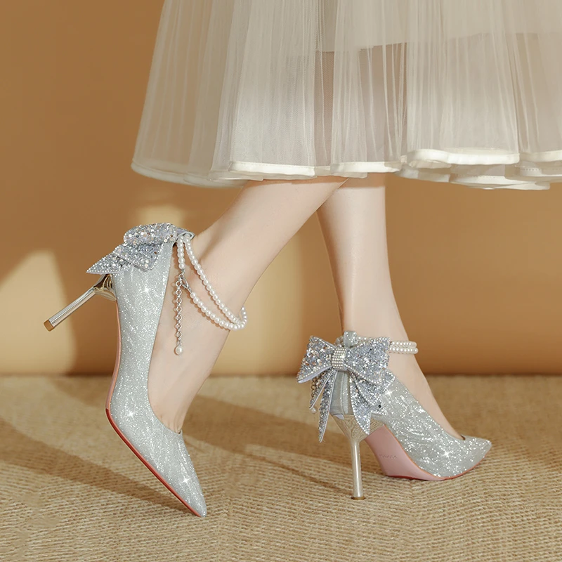 主纱婚鞋禾秀婚纱两穿新娘鞋女2025新款金色水晶高跟鞋不累脚婚礼