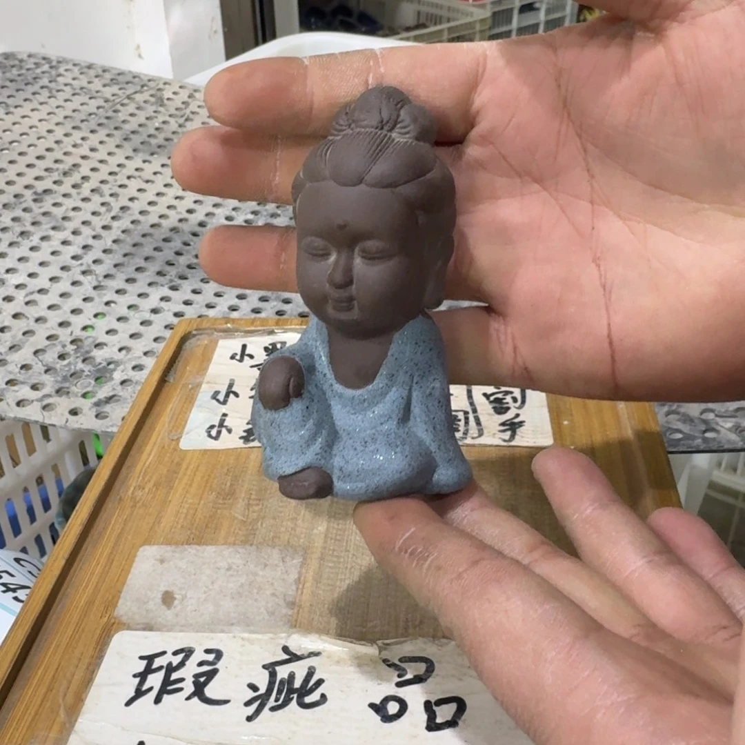 瑕疵介意勿拍陶瓷器皿B228