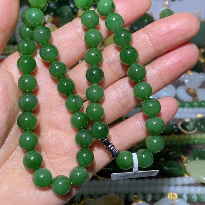 和田玉（碧玉）未镶嵌颈饰