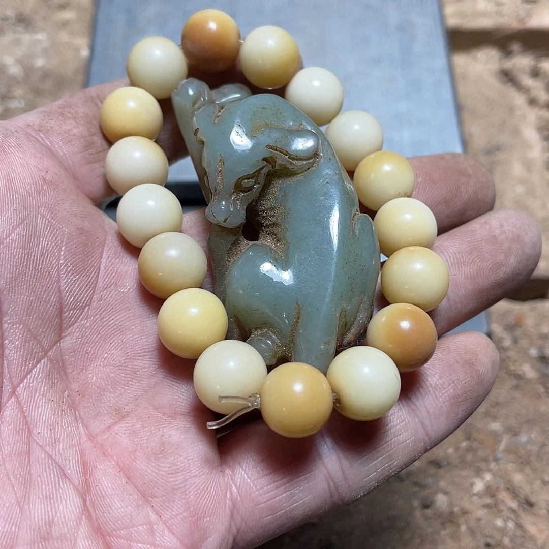 白玉菩提吊坠fuijvvvvg