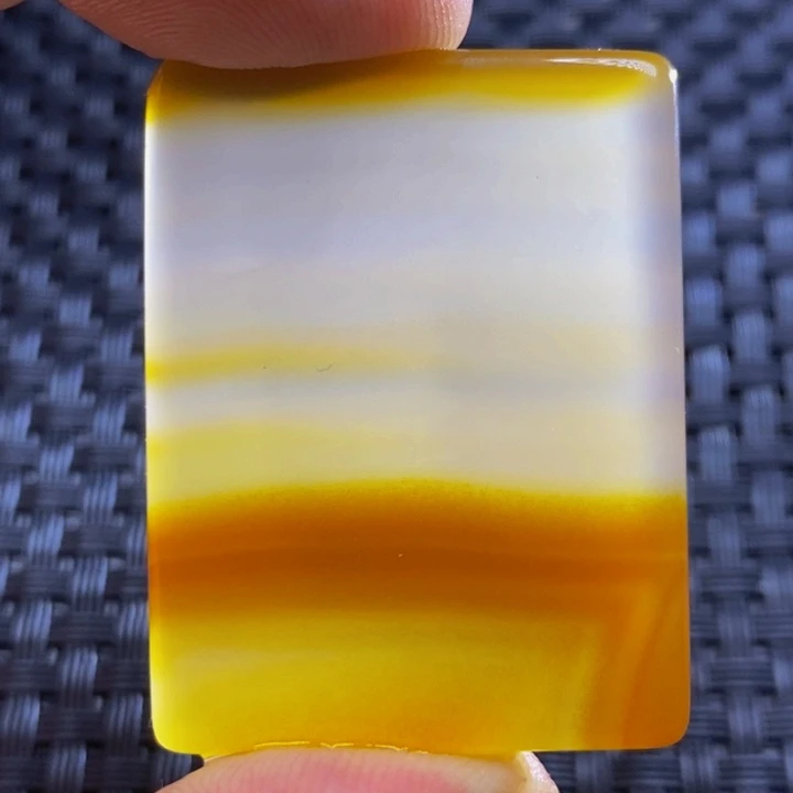 孙***鑫未镶嵌颈饰玛瑙/玉髓