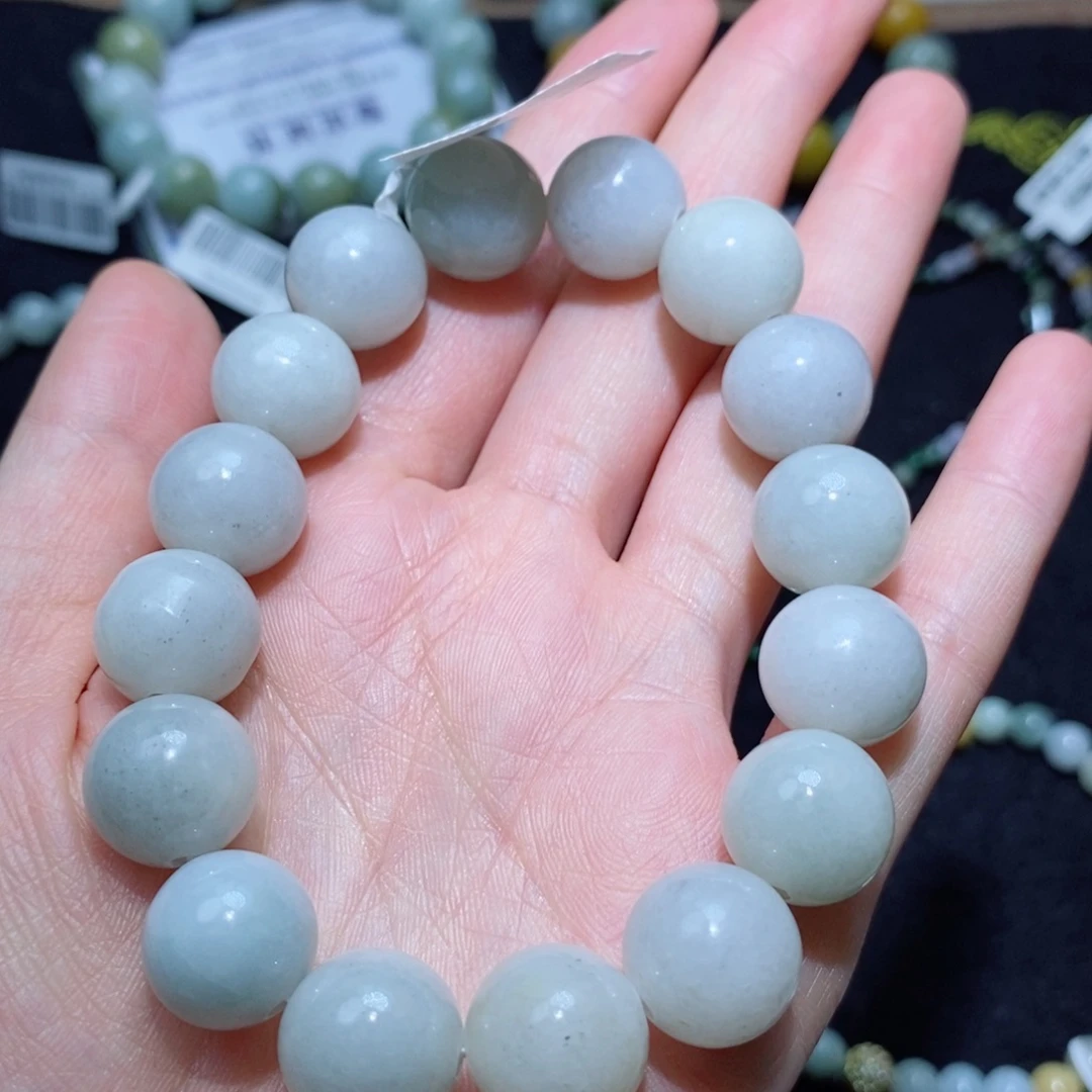 翡翠未镶嵌手链福利不退换