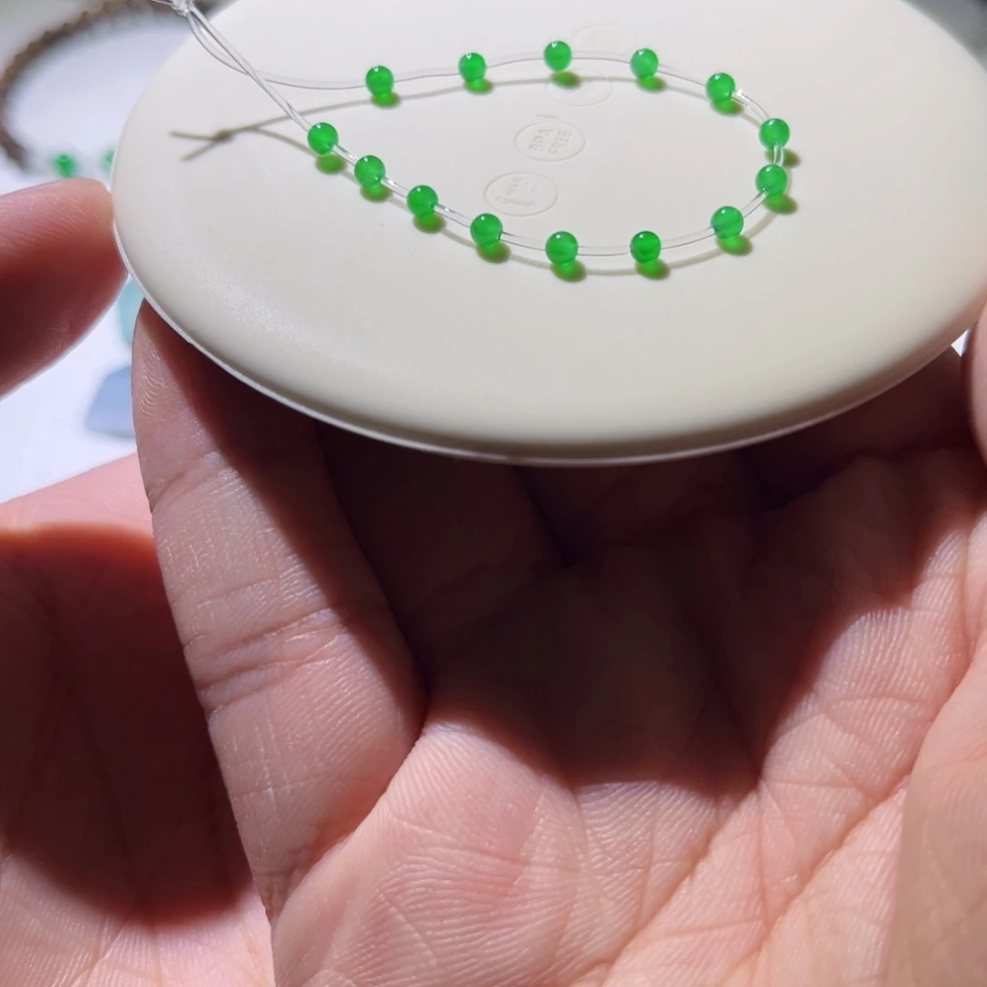 散珠翡翠裸石多样性发一颗3mm