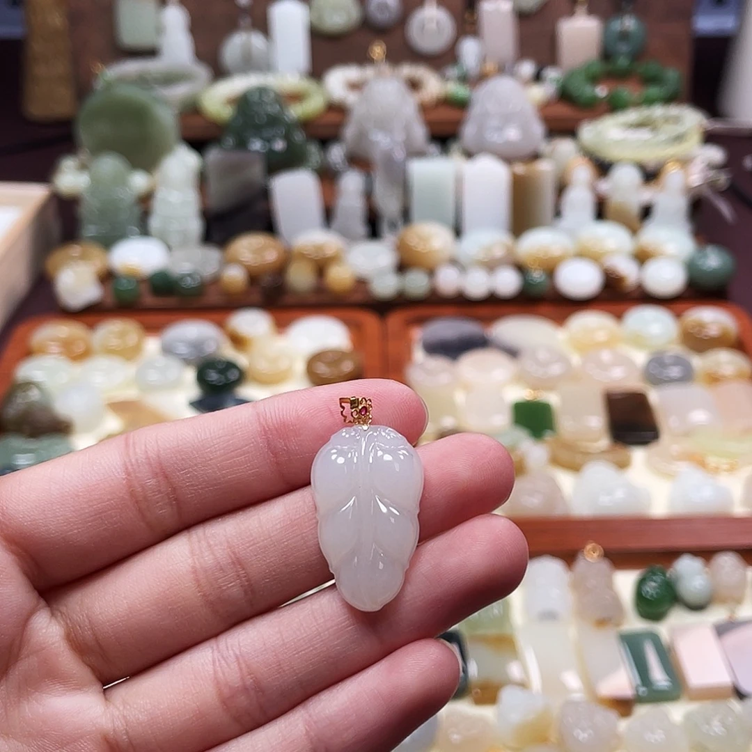 和田玉18K金镶嵌吊坠(不含链)