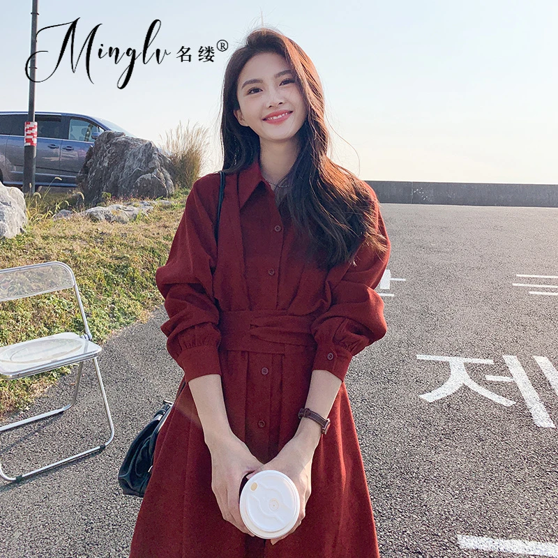 气质高级感红色连衣裙女春秋2025年新款法式赫本风女神范衬衫长裙