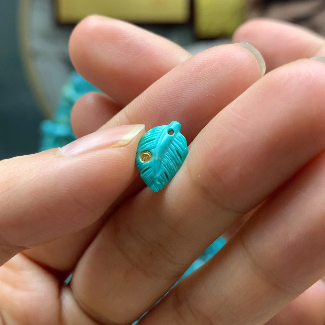 绿松石配饰未镶嵌