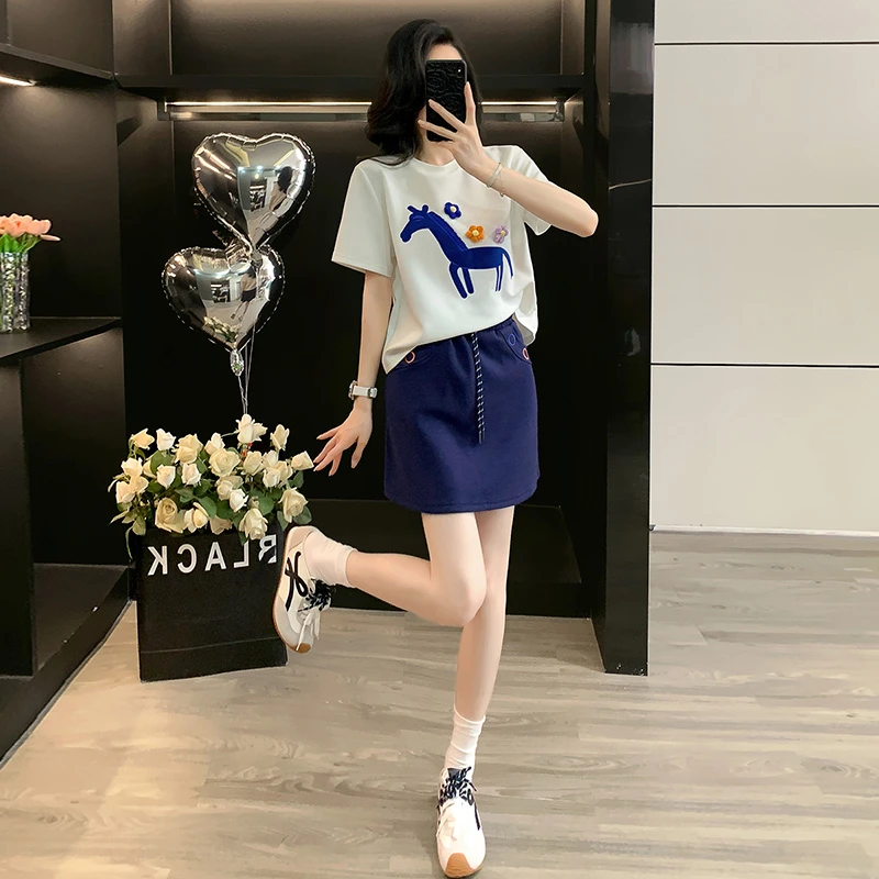 小个子夏季高级感一整套穿搭时尚休闲洋气欧货白色短袖短裙套装女