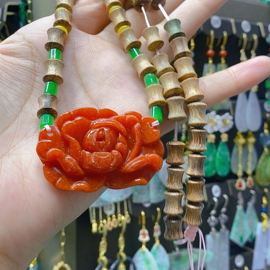 未镶嵌翡翠耳饰翡翠