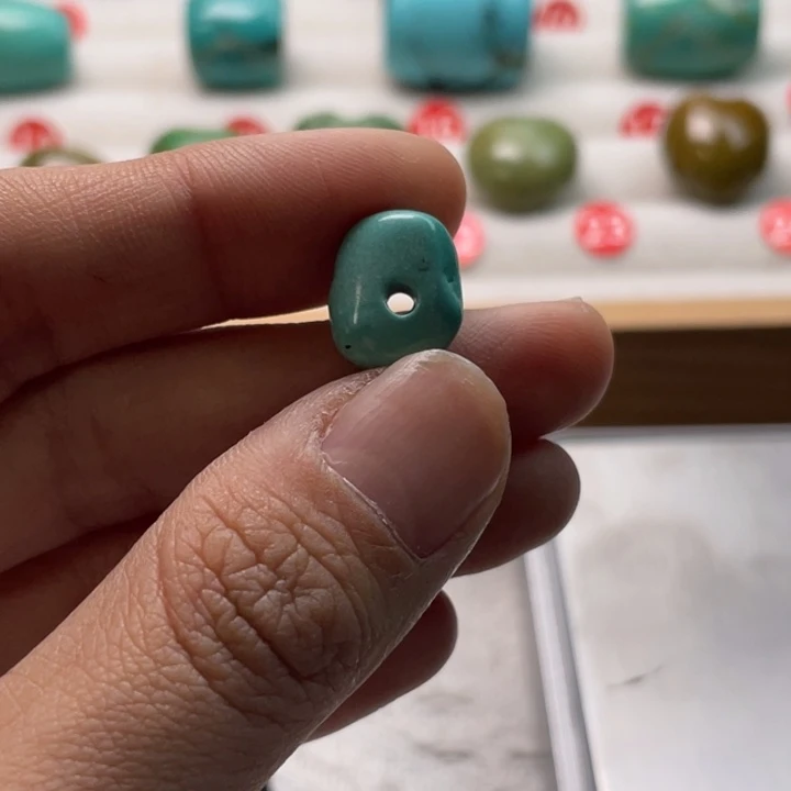 纳菲粉丝福利藏扣