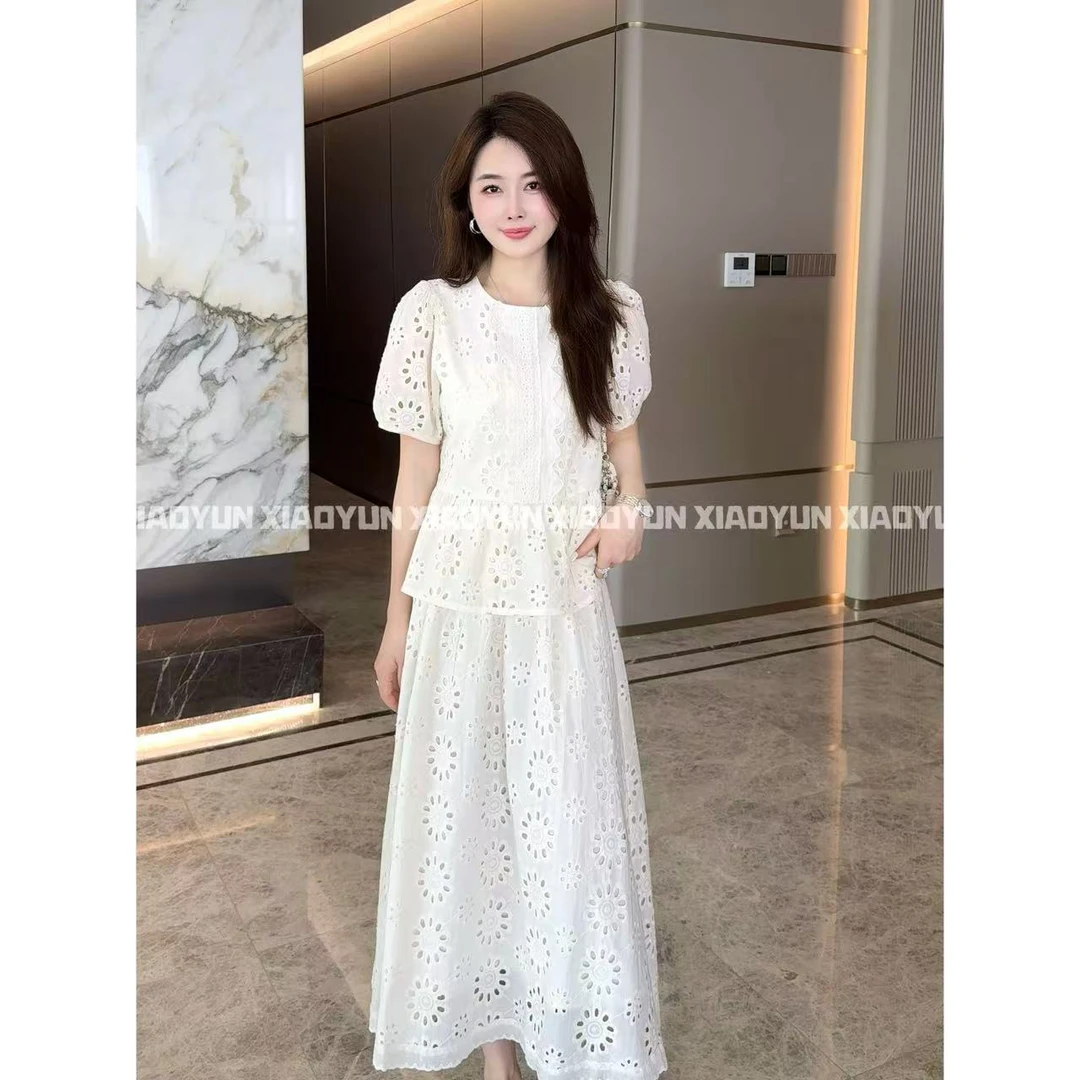 高定花朵镂空套装 小允姐姐2025新款时尚气质高级花朵镂空套装