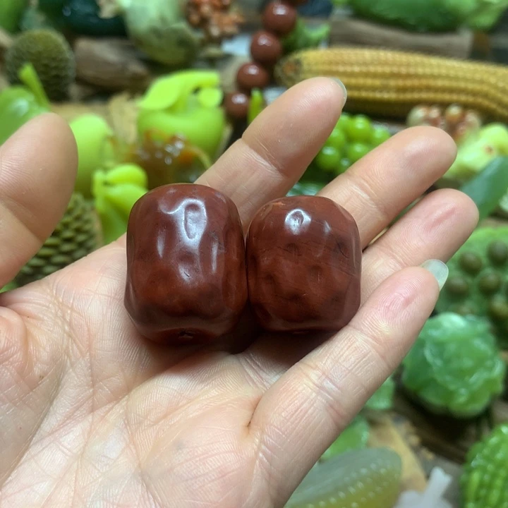 蛇纹石玉摆件未镶嵌东**莉