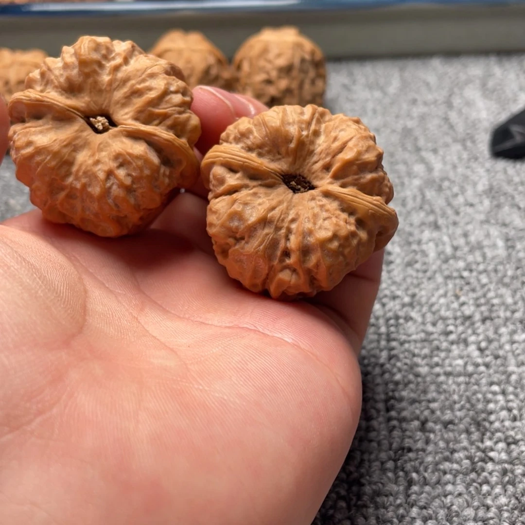 少*_蛤蟆头A06文玩核桃