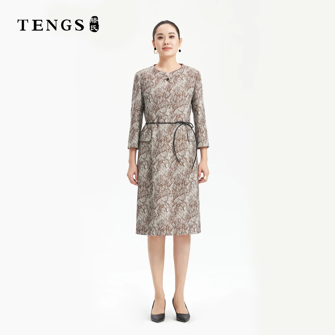 TENGS滕氏女装秋冬新款肌理感提花通勤连衣裙