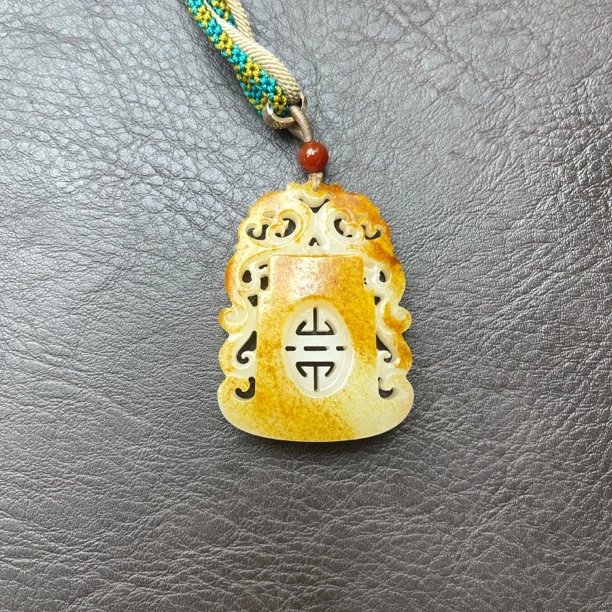 石包沁色龙凤呈祥手把把玩件D2
