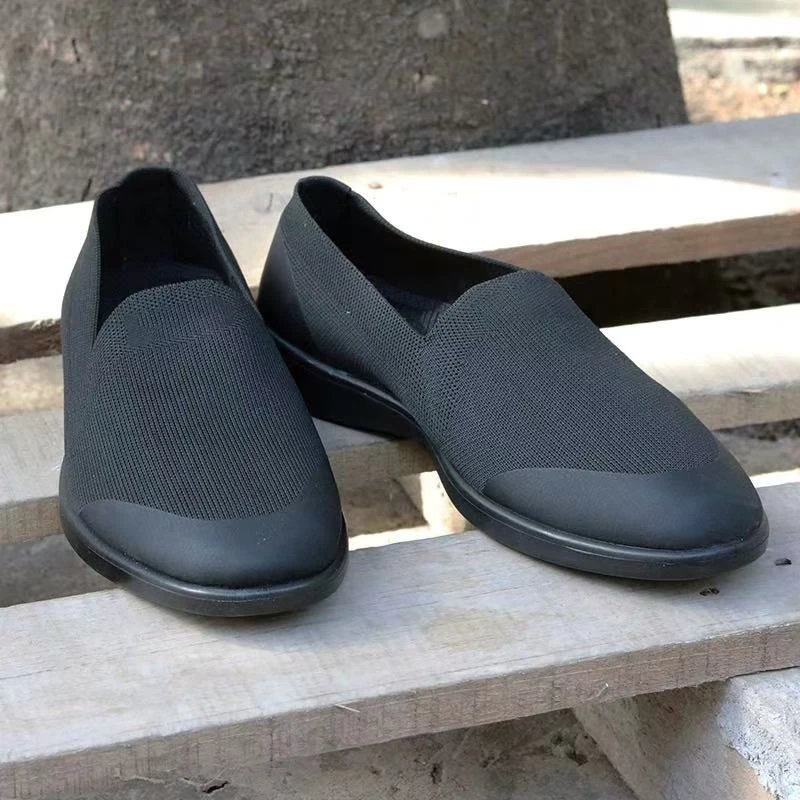 全新飞织透气舒适橡胶防滑休闲布鞋
