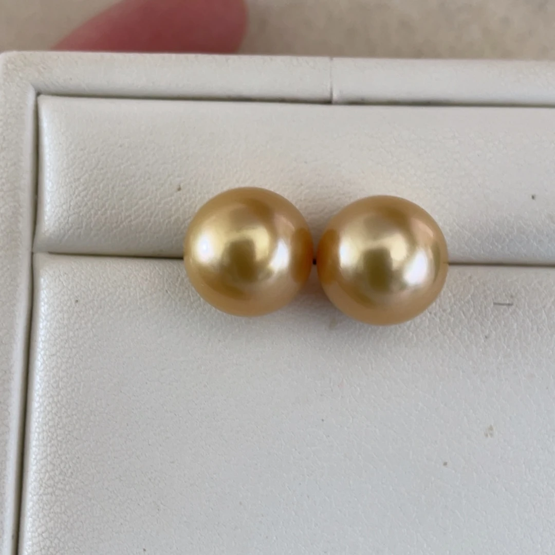 18K金镶嵌耳饰海水珍珠11-12mm
