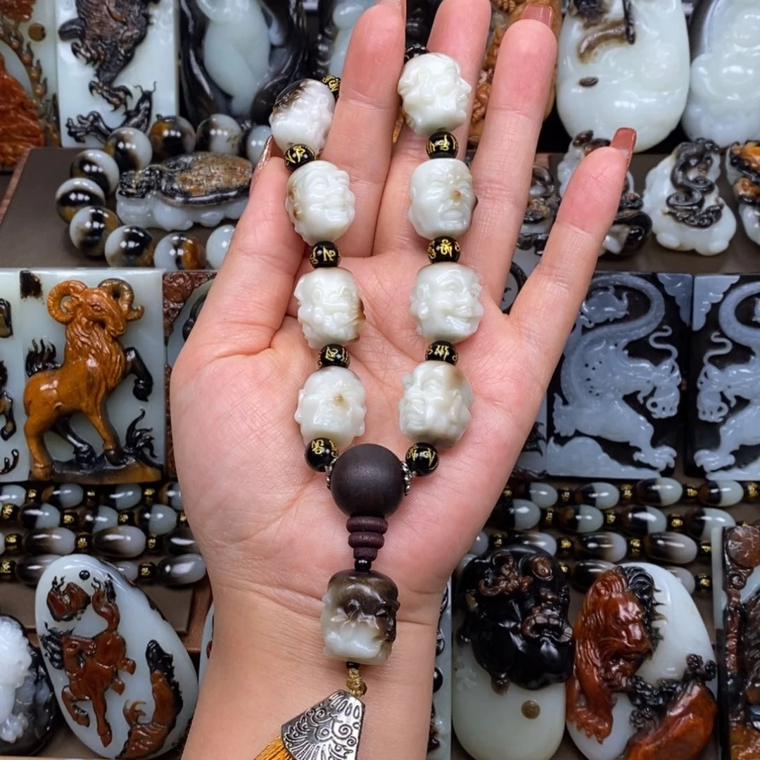 颈饰未镶嵌和田玉