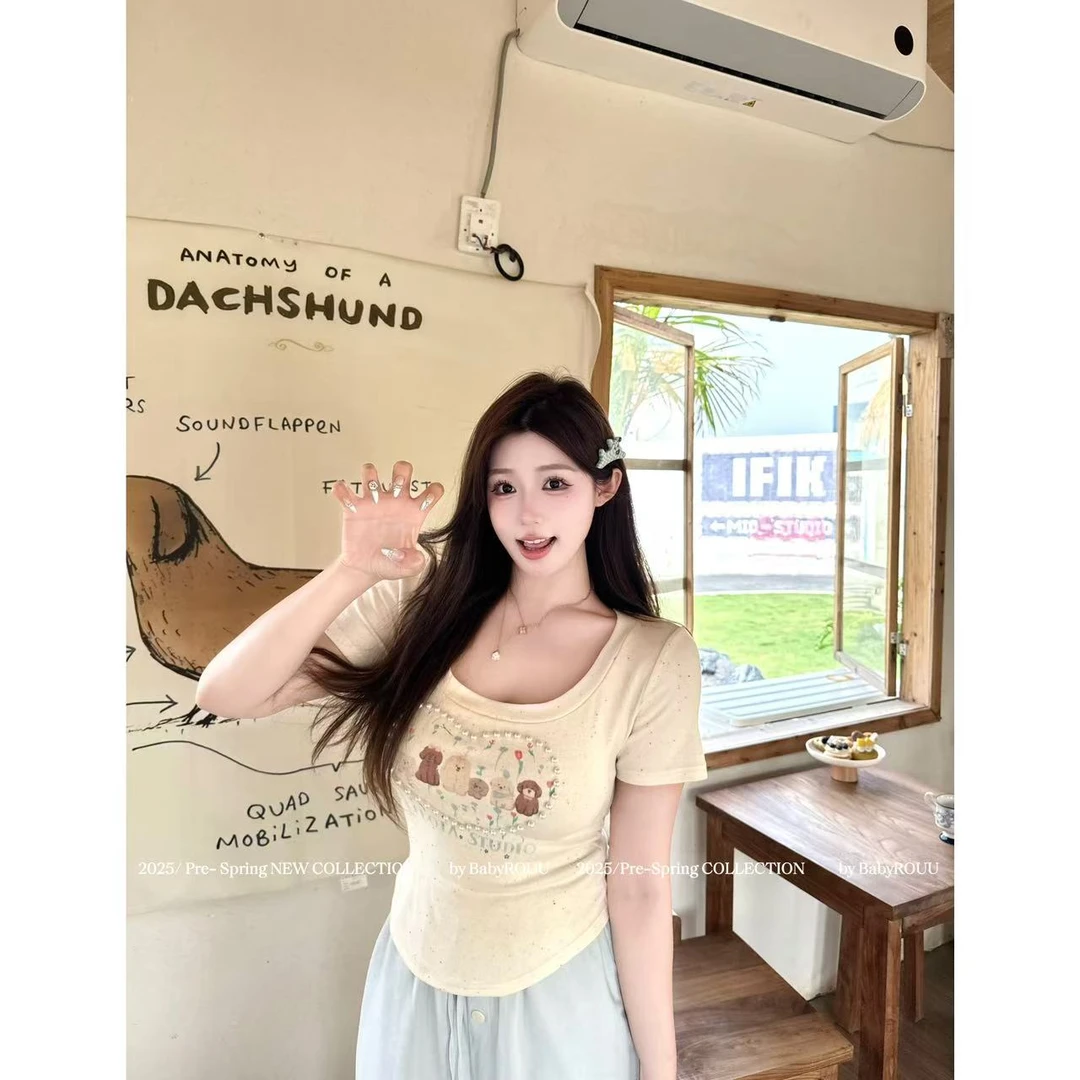 【现货】【小狗珍珠T】温与柔甜妹卡通钉珠方圆领正肩弹力短袖