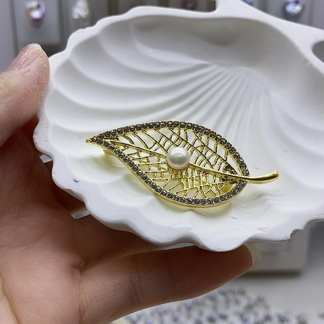 颈饰合金淡水珍珠