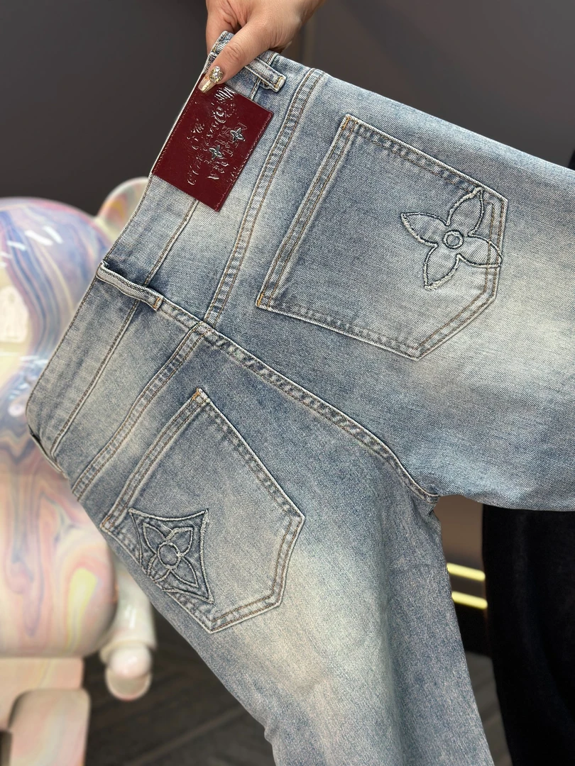 【LY专属】新春款浅蓝洗水刺绣高端男士轻奢男士牛仔裤弹力修身直筒