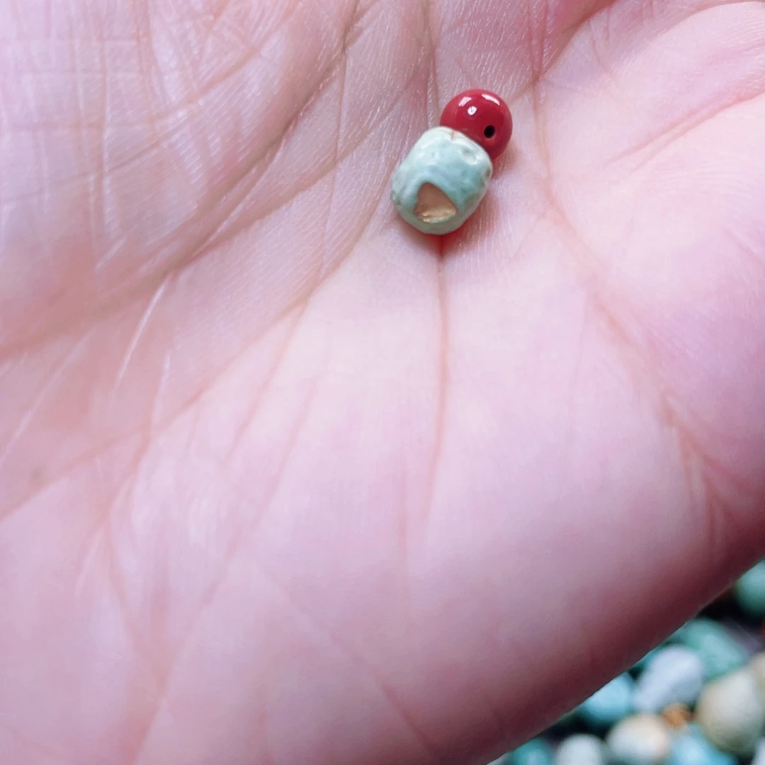 南红玛瑙配饰未镶嵌