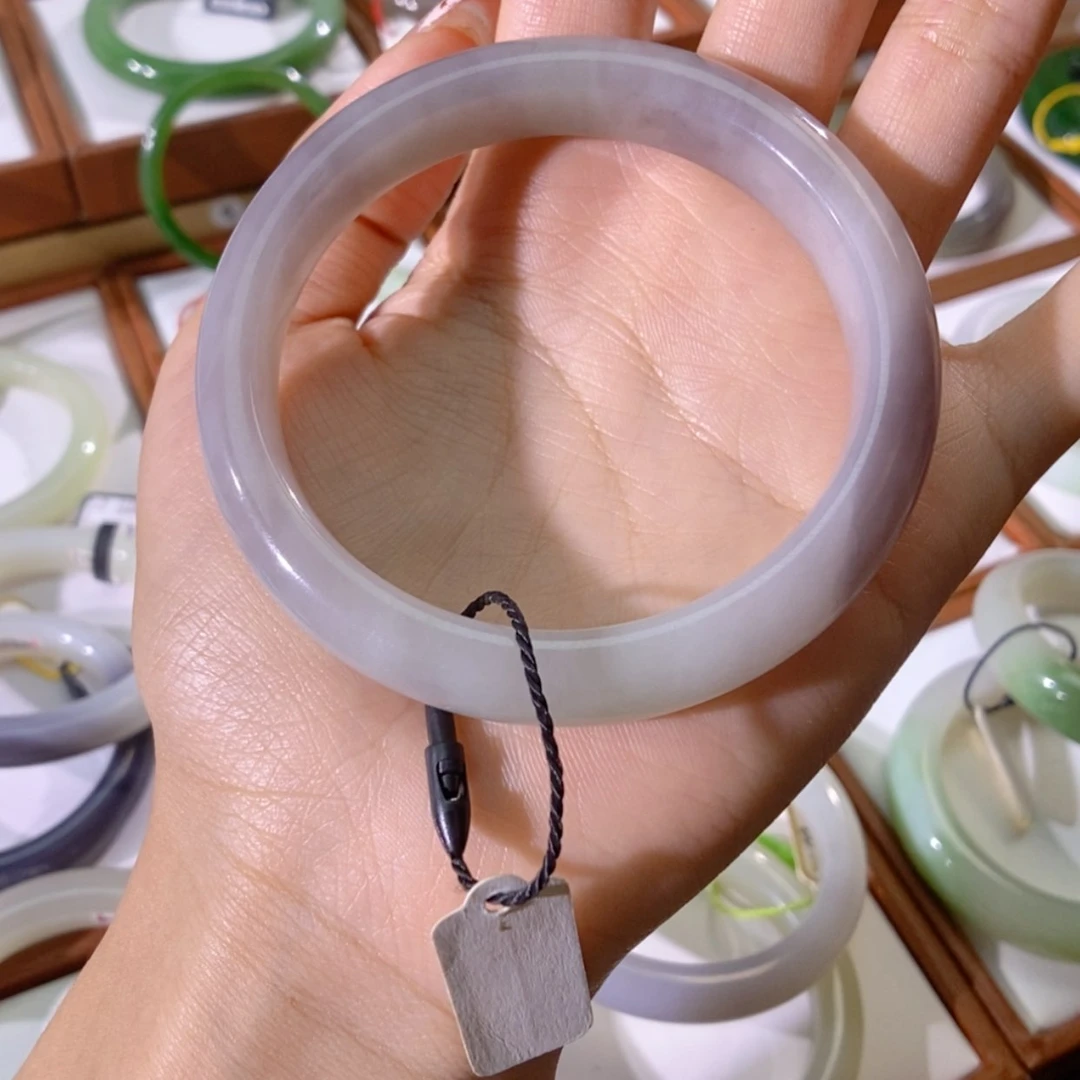 【闪购商品】未镶嵌手镯和田玉
