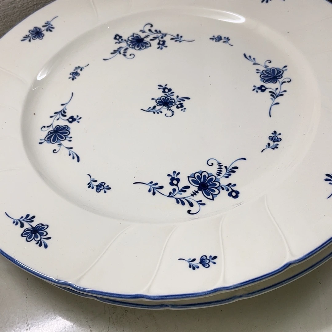 瓷片@*奇哈哈哈我真的不喜欢这样了笑