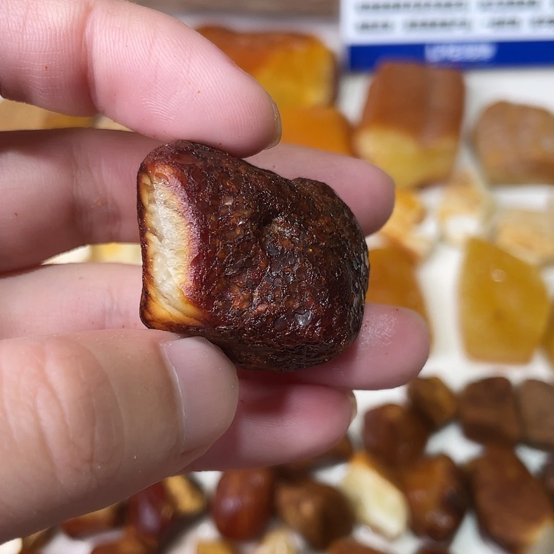 定制琥珀未镶嵌原矿琥珀