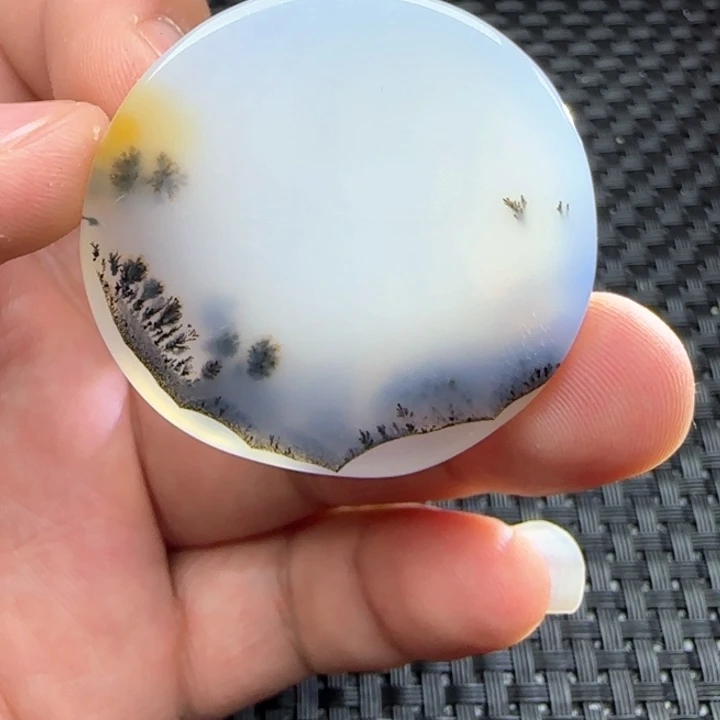 老***生玛瑙/玉髓颈饰未镶嵌