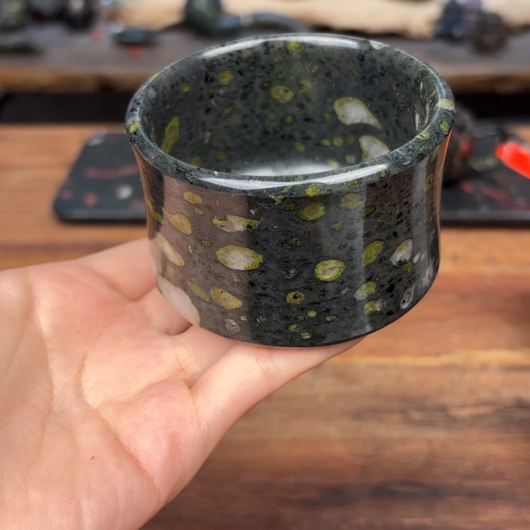 康能美玉瓷安山玉微瑕介意勿拍
