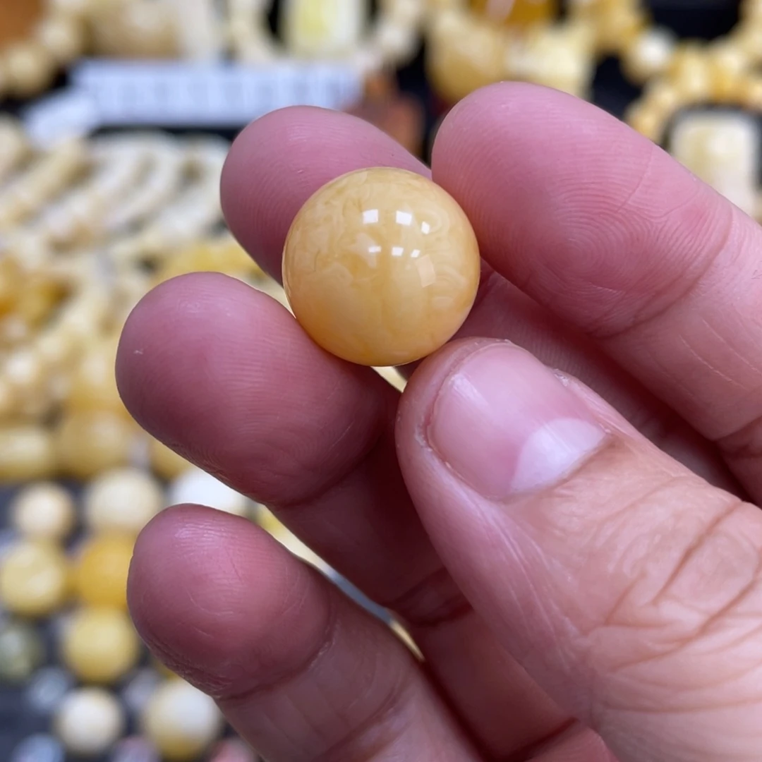 琥珀珠宝奇石未镶嵌15.2mm瑕疵打孔