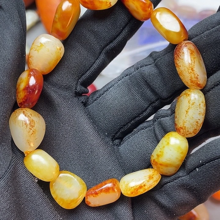 教***授和田玉未镶嵌手链