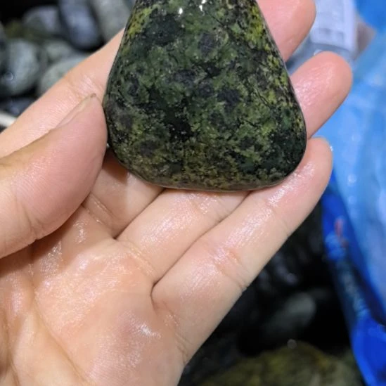 用***静木藏玉药王石原石一个