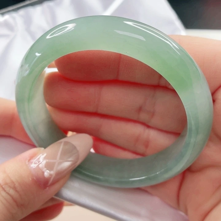 慢***悠翡翠未镶嵌手镯53.1x249
